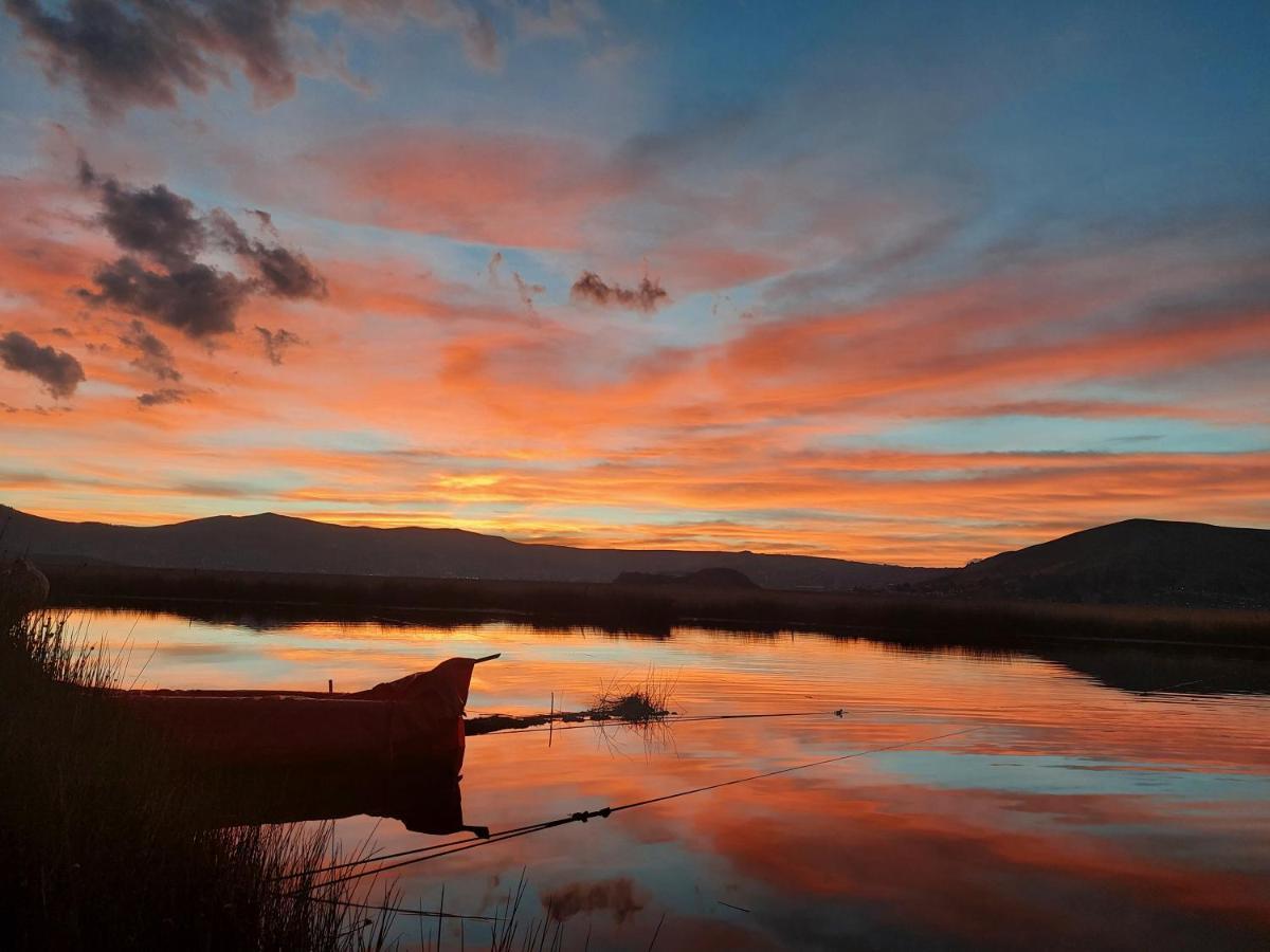 Uros Lodge Peru Puno Eksteriør bilde