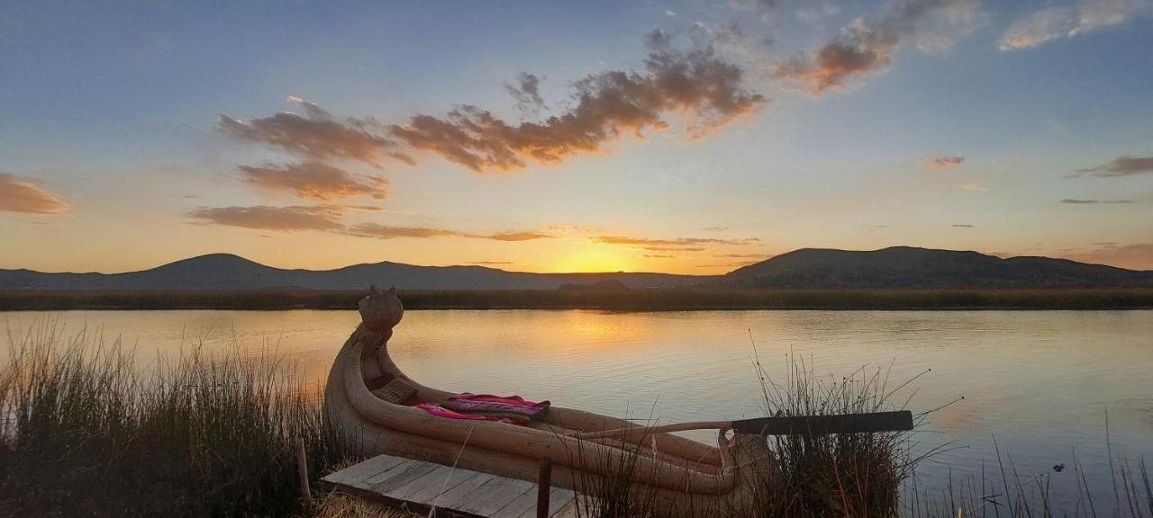 Uros Lodge Peru Puno Eksteriør bilde