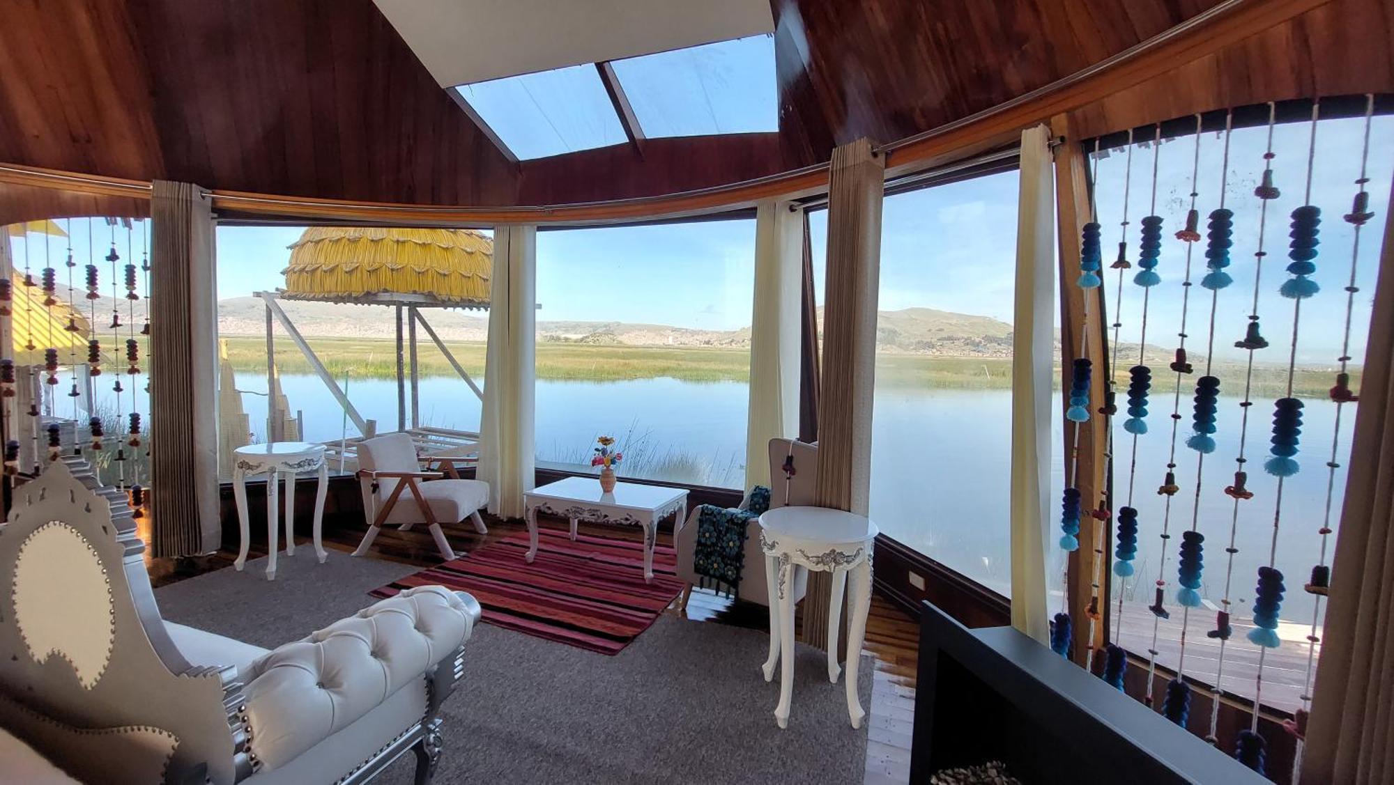 Uros Lodge Peru Puno Eksteriør bilde