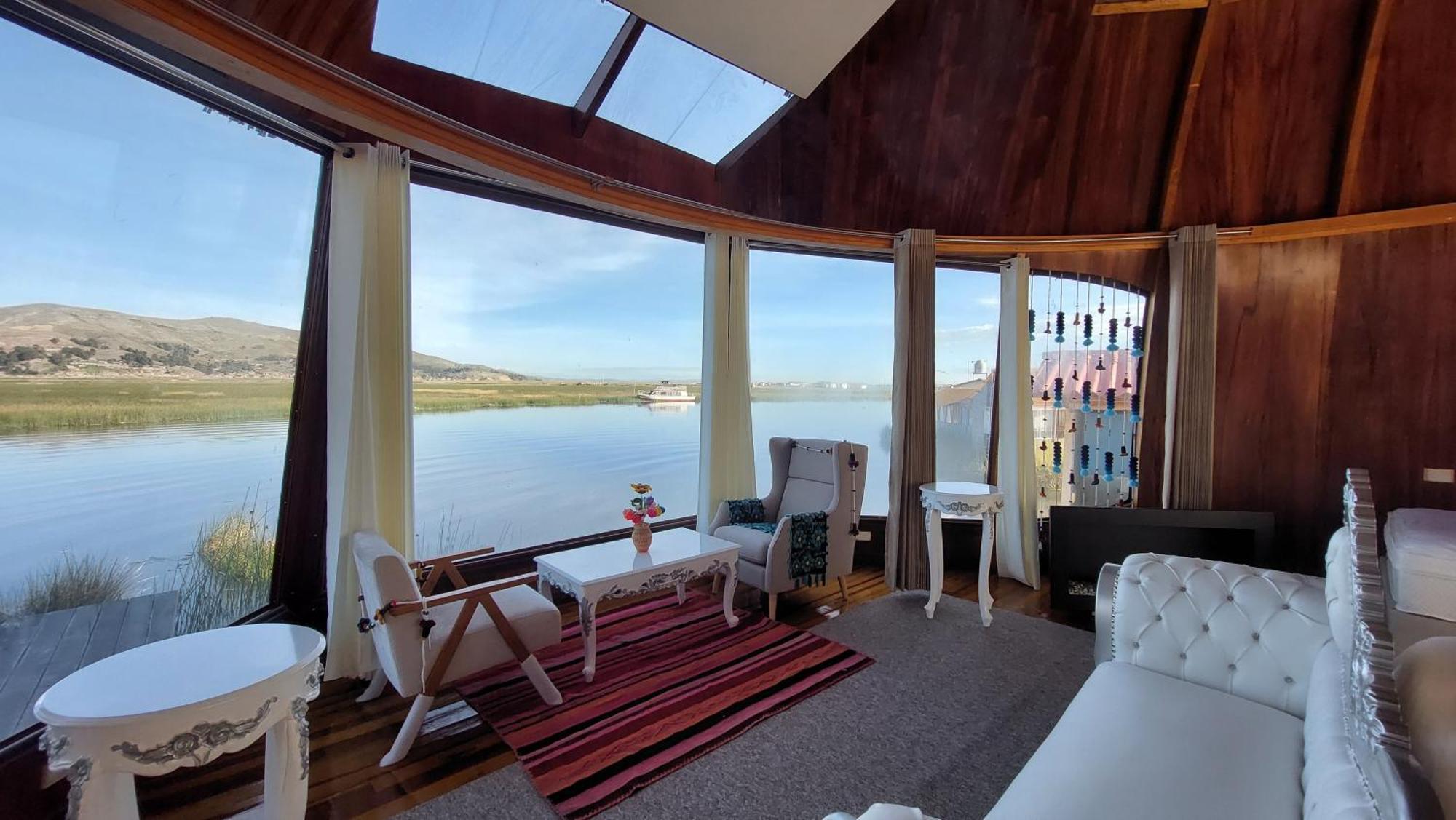 Uros Lodge Peru Puno Eksteriør bilde