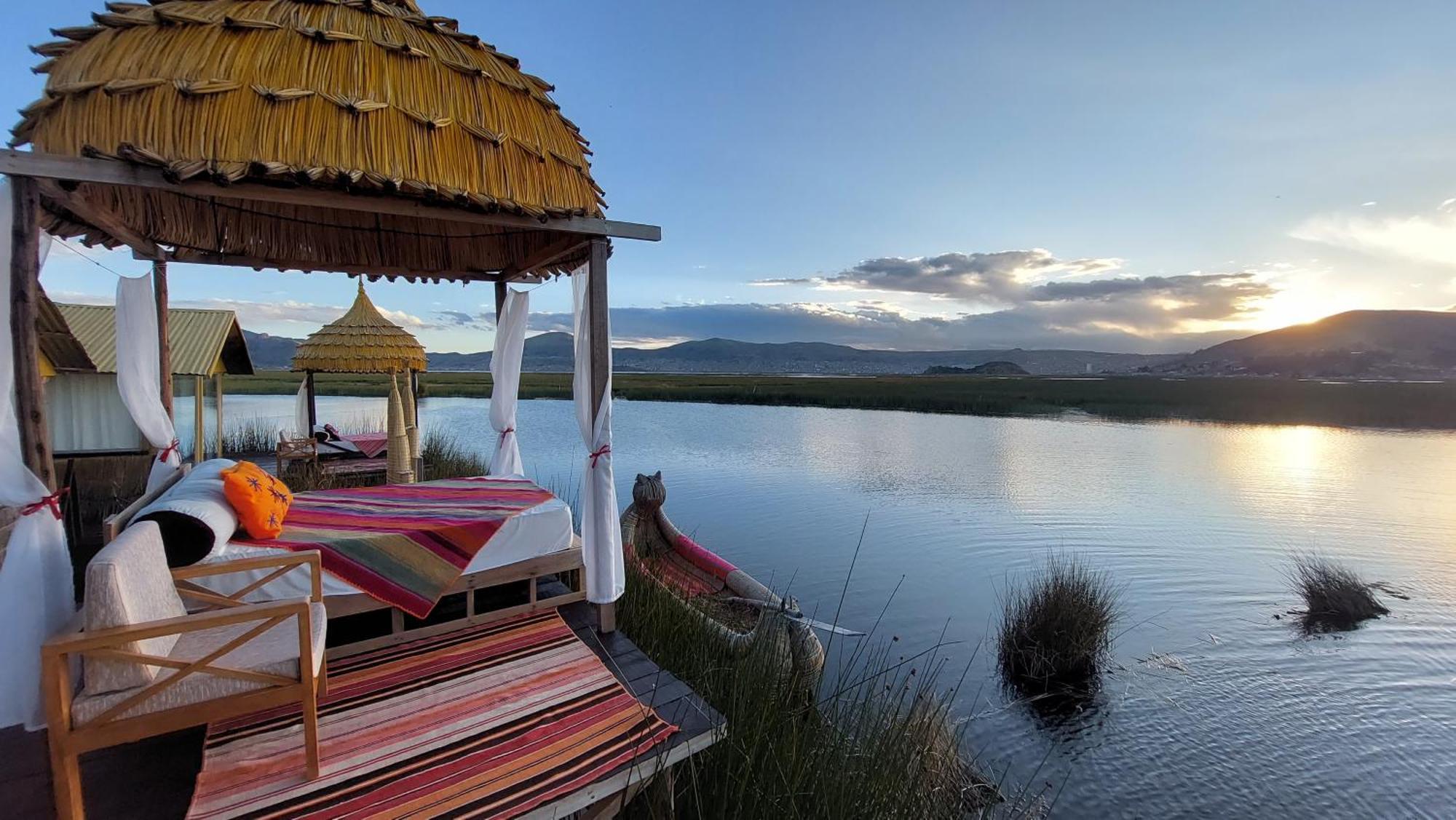 Uros Lodge Peru Puno Eksteriør bilde