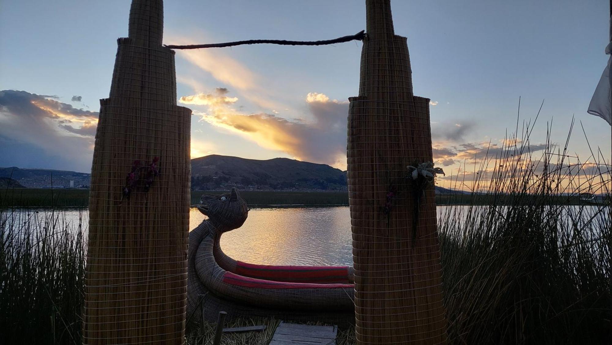 Uros Lodge Peru Puno Eksteriør bilde