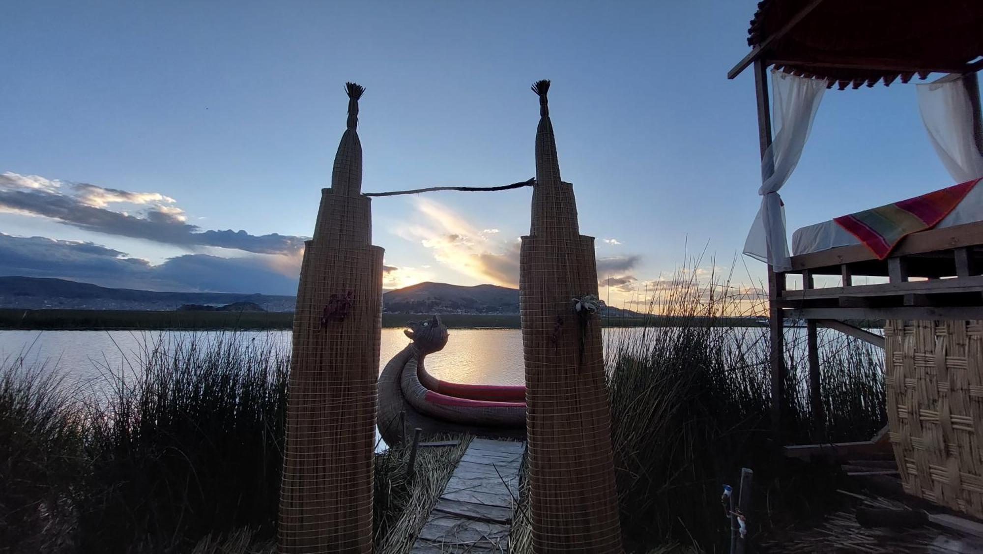 Uros Lodge Peru Puno Eksteriør bilde