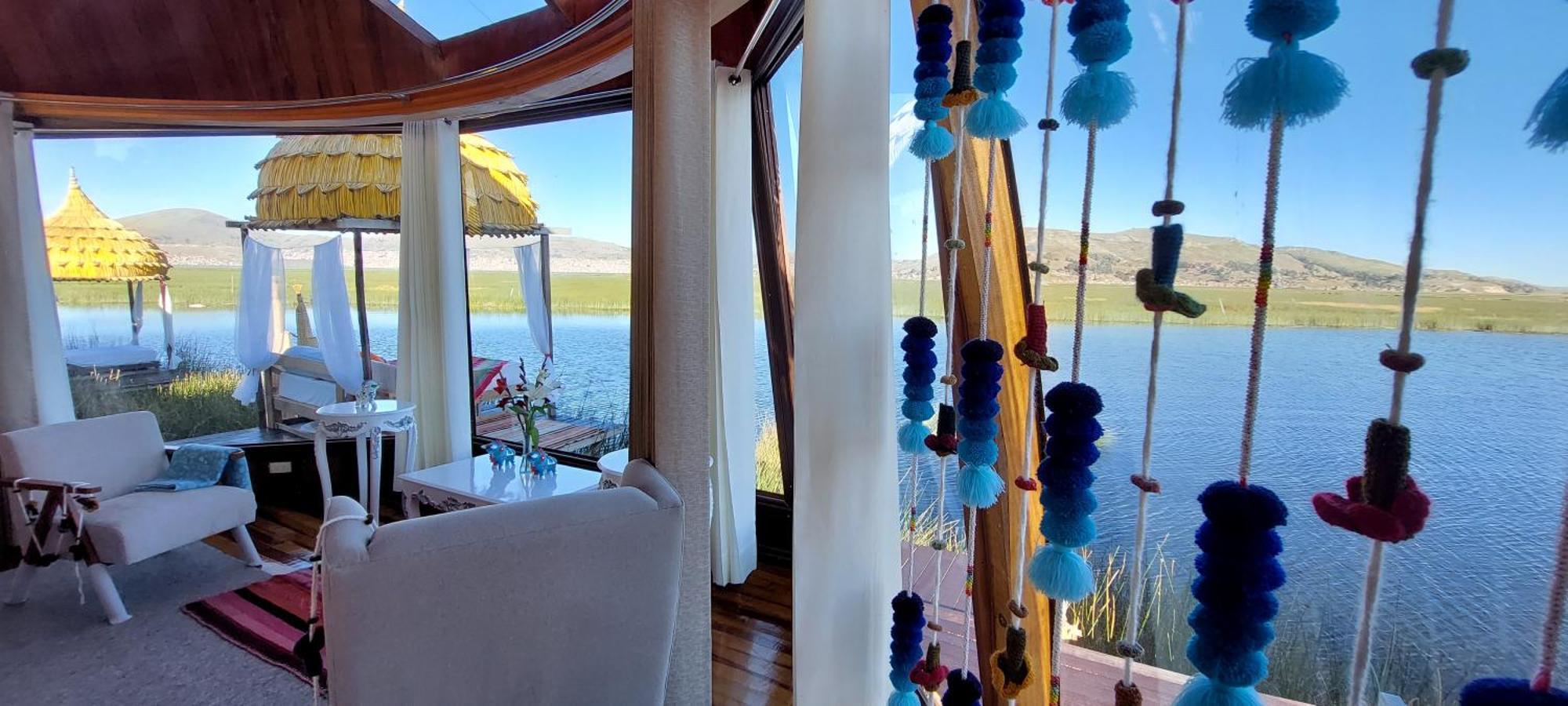 Uros Lodge Peru Puno Eksteriør bilde
